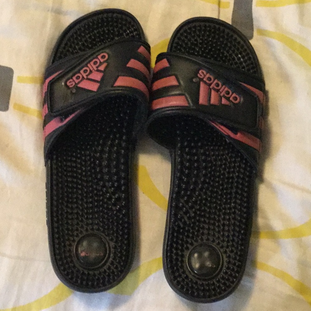 Adidas flip flops